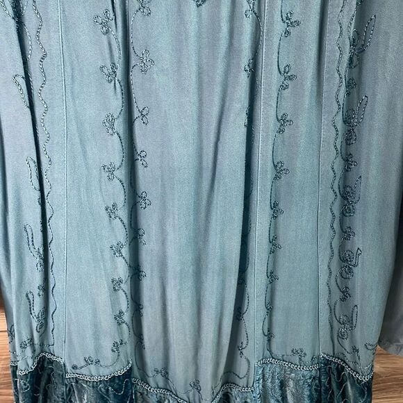 SOFT SURROUNDINGS Womens Rayon Velvet Embroidered Trim Tunic Top Boho Size L(?) - Picture 7 of 11